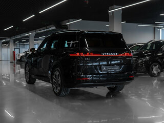 2025 Lynk & Co 900, чёрный, 8000000 рублей, вид 4