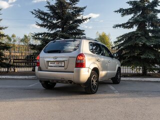 2008 Hyundai Tucson I, серебристый, 815000 рублей, вид 4