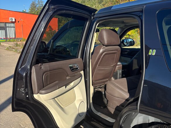 2012 Cadillac Escalade III, чёрный, 3375000 рублей - вид 14