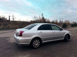 2006 Toyota Avensis II Рестайлинг, серебристый, 715000 рублей, вид 2