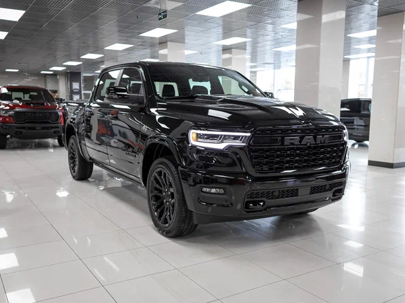 2026 Ram 1500 Crew Cab eTorque V Рестайлинг, чёрный, 11300000 рублей