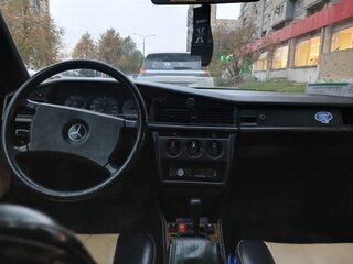 1992 Mercedes-Benz 190 (W201), чёрный, 130000 рублей, вид 5