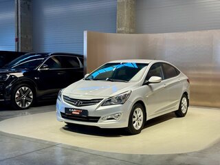 2016 Hyundai Solaris I Рестайлинг, серебристый, 1250000 рублей, вид 3