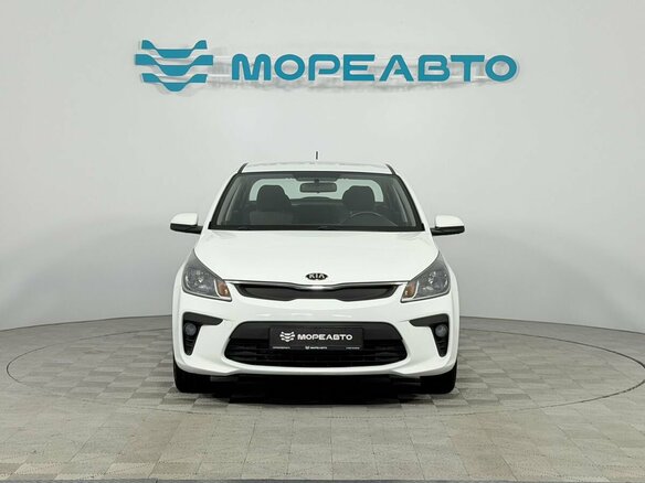 2019 Kia Rio IV, белый - вид 1