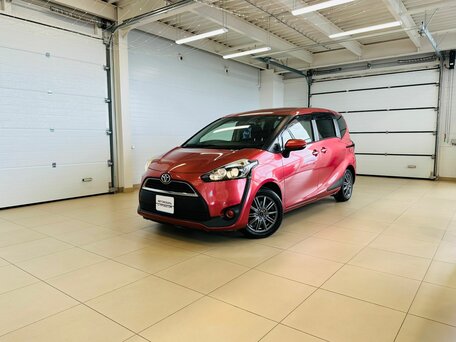 Toyota Sienta II