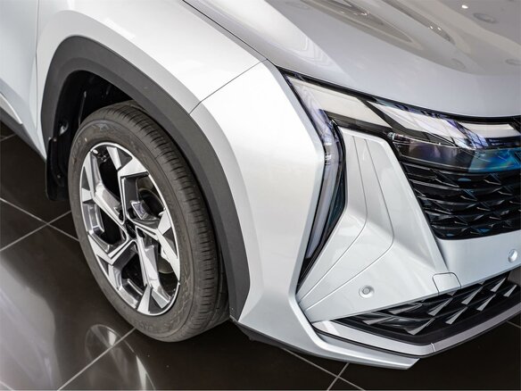 2026 Geely Atlas II, серебристый, 3449990 рублей - вид 6