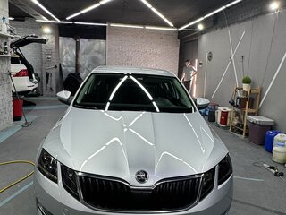 2017 Skoda Octavia III (A7) Рестайлинг, серебристый, 1600000 рублей, вид 4