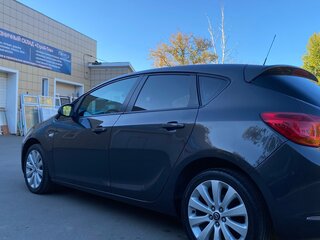 2013 Opel Astra J Рестайлинг, серый, 855000 рублей, вид 5