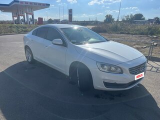 2013 Volvo S60 II Рестайлинг, белый, 1400000 рублей, вид 4