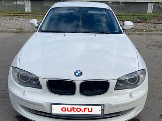 2011 BMW 1 серии 116i I (E81/E82/E87/E88) Рестайлинг, белый, 950000 рублей, вид 3