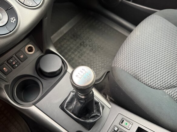 2011 Toyota RAV4 III (XA30) Рестайлинг, белый - вид 21