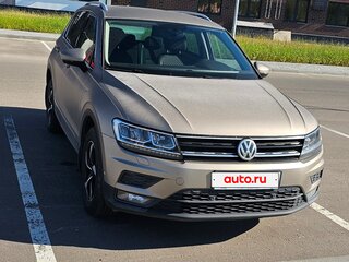 2018 Volkswagen Tiguan II, бежевый, 2250000 рублей, вид 1