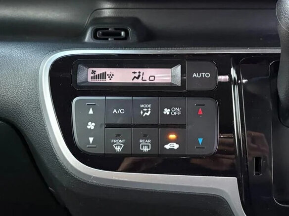 2016 Honda N-BOX I Рестайлинг, чёрный - вид 21