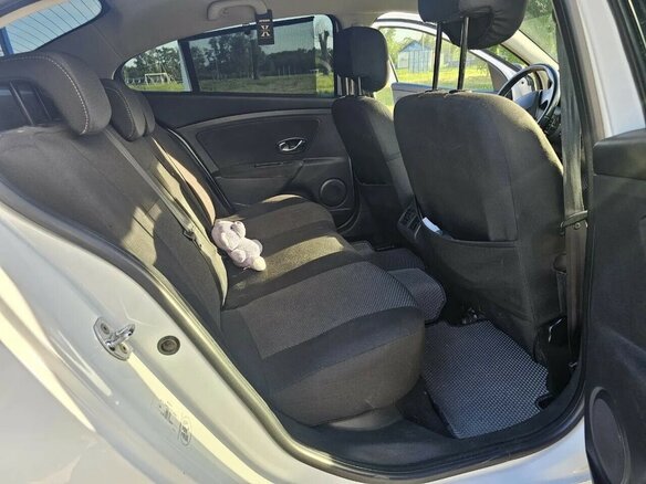 2012 Renault Fluence I, белый, 660000 рублей - вид 4
