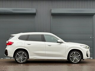 2024 BMW X1 Long 25Li xDrive III (U11/U12), белый, 4690000 рублей, вид 4