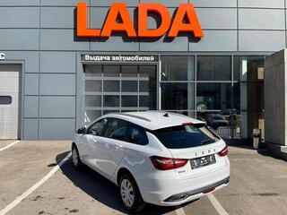2026 Lada (ВАЗ) Vesta SW I Рестайлинг (NG), белый, 1815000 рублей, вид 4