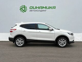 2017 Nissan Qashqai II, белый, 1240000 рублей, вид 4
