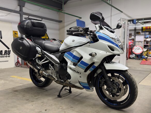 2012 Suzuki GSX 1250 FA, белый, 715000 рублей - вид 1