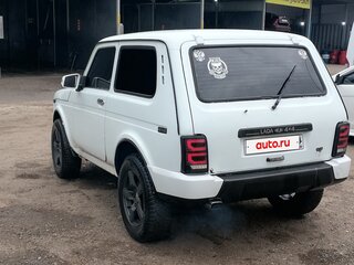 2001 Lada (ВАЗ) 2121 (4x4) I Рестайлинг, белый, 395000 рублей, вид 4