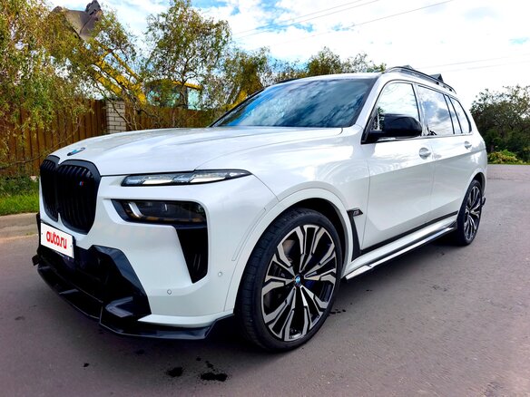 2024 BMW X7 40i I (G07) Рестайлинг, белый, 9900000 рублей - вид 1