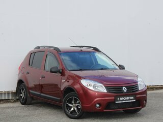 2013 Renault Sandero I, красный, 469000 рублей, вид 3