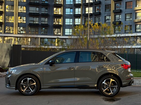 2026 Audi Q3 35 TFSI II (F3), серый, 3790000 рублей - вид 1