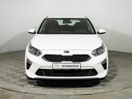 2018 Kia Ceed III, белый, 1599700 рублей, вид 2