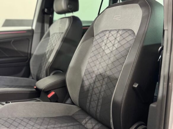 2023 Volkswagen Tiguan II Рестайлинг, серебристый, 3150000 рублей - вид 13