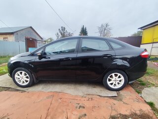2015 Ford Fiesta Mk6 Рестайлинг, чёрный, 950000 рублей, вид 2