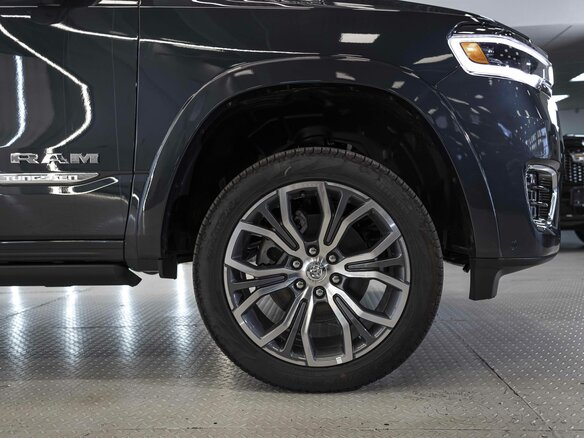 2026 Ram 1500 Crew Cab V Рестайлинг, синий, 9990000 рублей - вид 9
