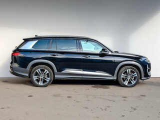 2023 Audi Q6 45 TFSI, чёрный, 6750000 рублей, вид 4