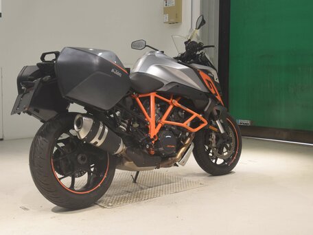2017 KTM 1290 Super Duke GT, серый, 1000000 рублей, вид 4