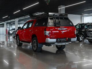 2020 Mitsubishi L200 V Рестайлинг, красный, 3490000 рублей, вид 5