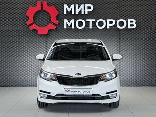 2016 Kia Rio III Рестайлинг, белый, 799000 рублей, вид 2