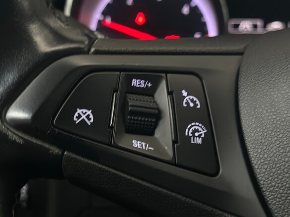 2021 Opel Astra K Рестайлинг, чёрный, 1300000 рублей - вид 23