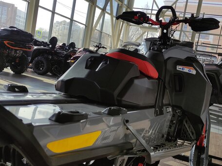 2025 BRP Ski-Doo Summit 850, серый, 2990000 рублей, вид 5