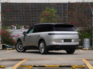 2026 Lynk & Co 900, серебристый, 7300000 рублей, вид 2