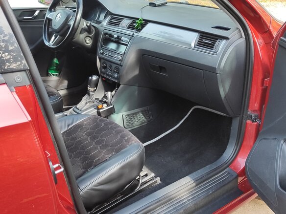 2014 Skoda Rapid I, пурпурный, 970000 рублей - вид 7