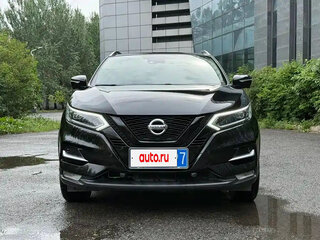 2022 Nissan Qashqai II Рестайлинг, чёрный, 2000000 рублей, вид 2