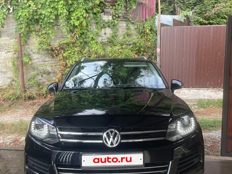 2013 Volkswagen Touareg II, чёрный, 1800000 рублей, вид 1