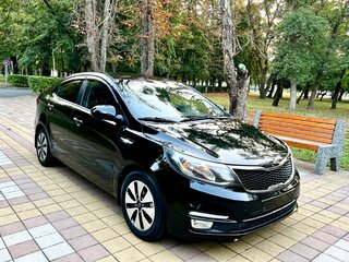 2016 Kia Rio III Рестайлинг, чёрный, 1100000 рублей, вид 5