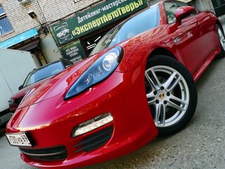 2013 Porsche Panamera 4 I Рестайлинг, красный, 2650000 рублей, вид 4