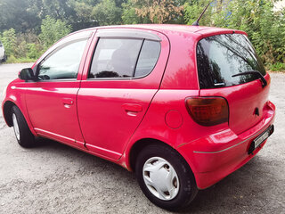 2003 Toyota Vitz I (P10), красный, 285000 рублей, вид 4