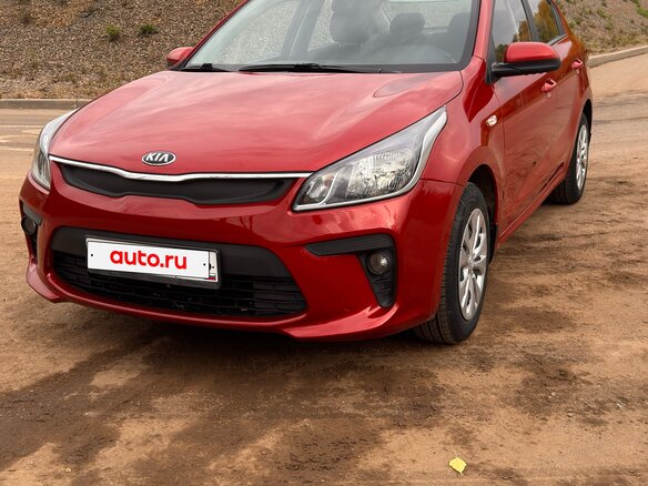 2019 Kia Rio IV, красный, 930000 рублей