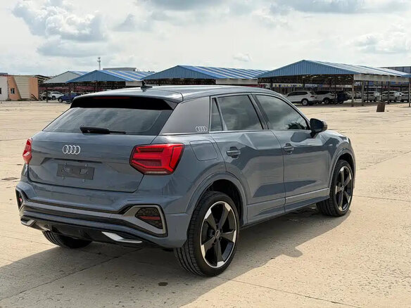2023 Audi Q2 L 35 TFSI I Рестайлинг, серый, 2150000 рублей - вид 4