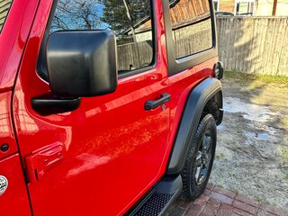 2018 Jeep Wrangler IV (JL), красный, 2950000 рублей, вид 4