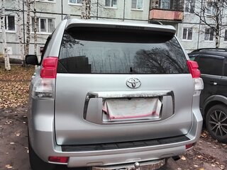 2013 Toyota Land Cruiser Prado 150 Series, серебристый, 2700000 рублей, вид 5