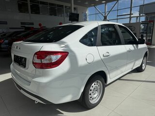 2026 Lada (ВАЗ) Granta I Рестайлинг, белый, 1098000 рублей, вид 4