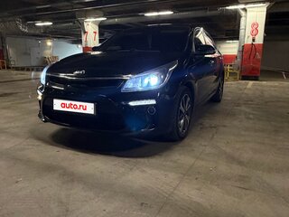2019 Kia Rio IV, чёрный, 1349000 рублей, вид 3