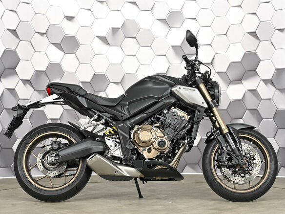 2021 Honda CB 650R, чёрный, 977000 рублей - вид 2